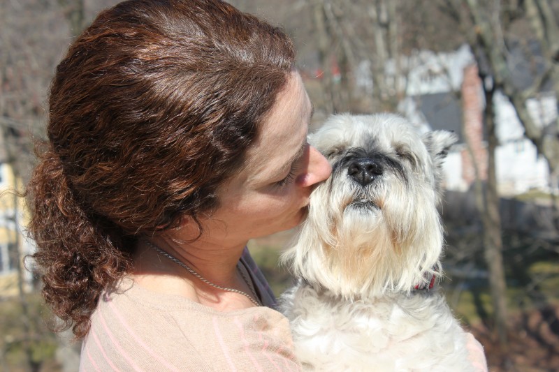 kisses for my dog Oscar