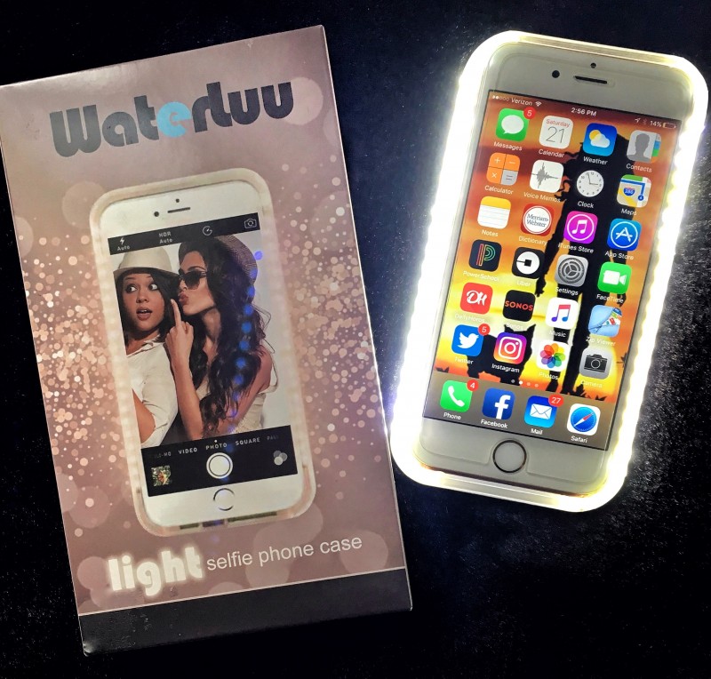 Selfie light phone case by Waterluu