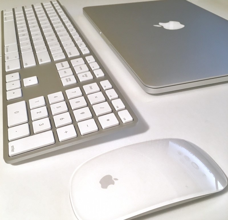 MacBook Pro with numeric keyboard and Magic Mouse