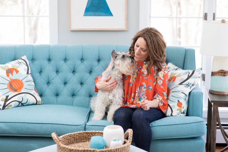 Oscar and Beth on blu couch